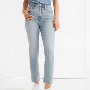 Madewell The Curvy Perfect Vintage Jean in Ellicott Wash - 25P